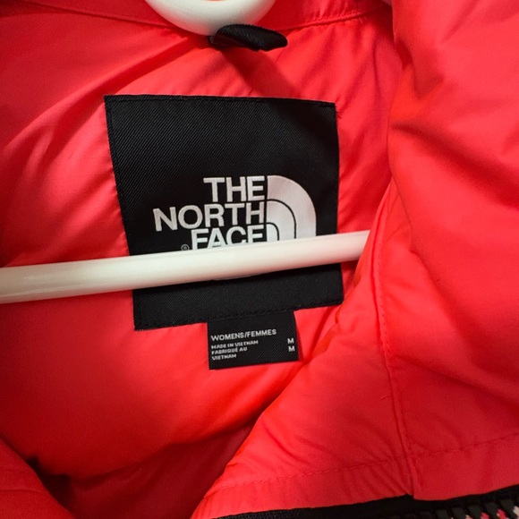 The North Face Women's Bomber Jacket - coral colour - Picture 2 of 3
